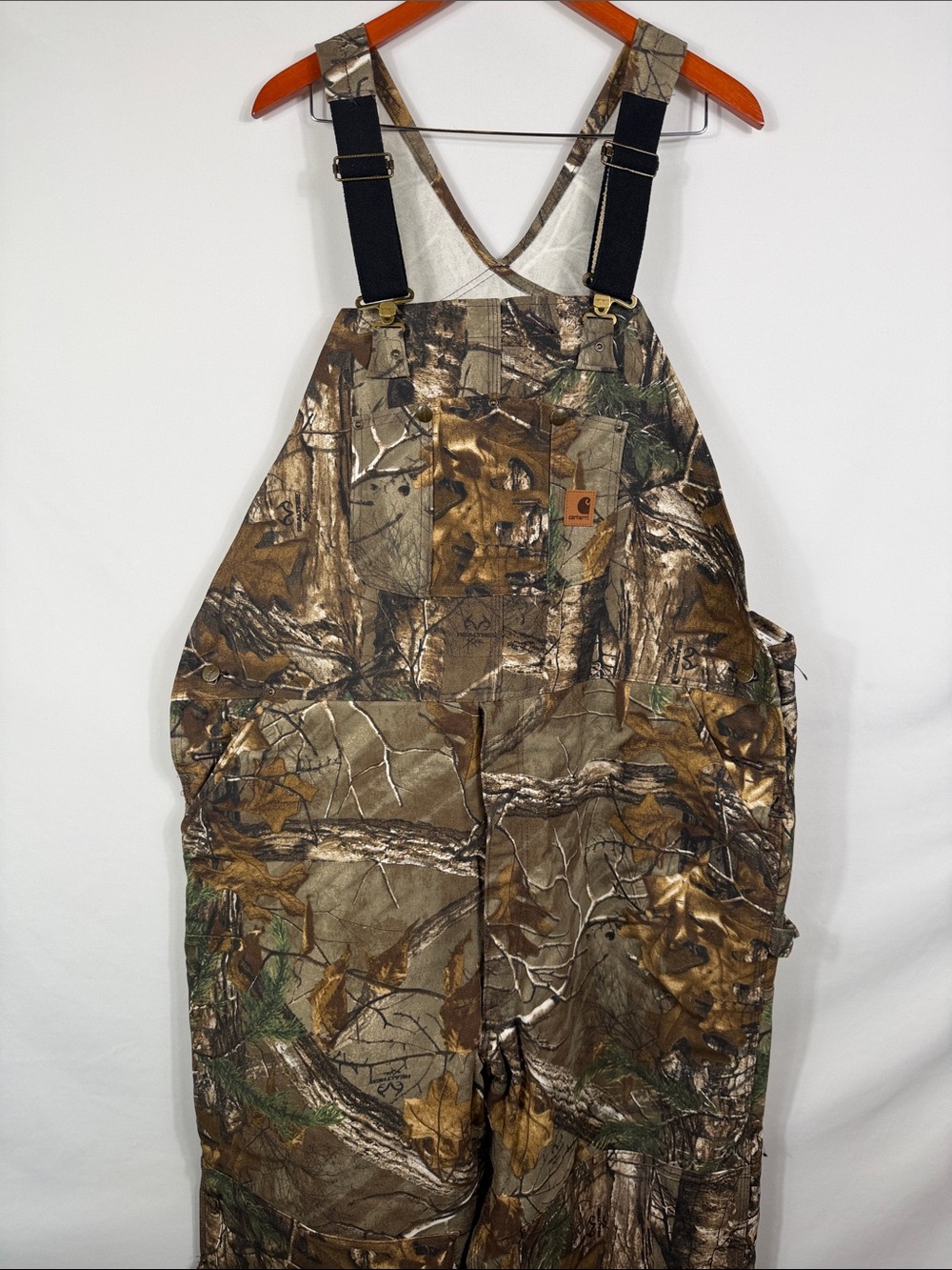 Carhartt Real Tree Camouflage Men's Bib Overalls Insulated. Size 2XL T. NWOT